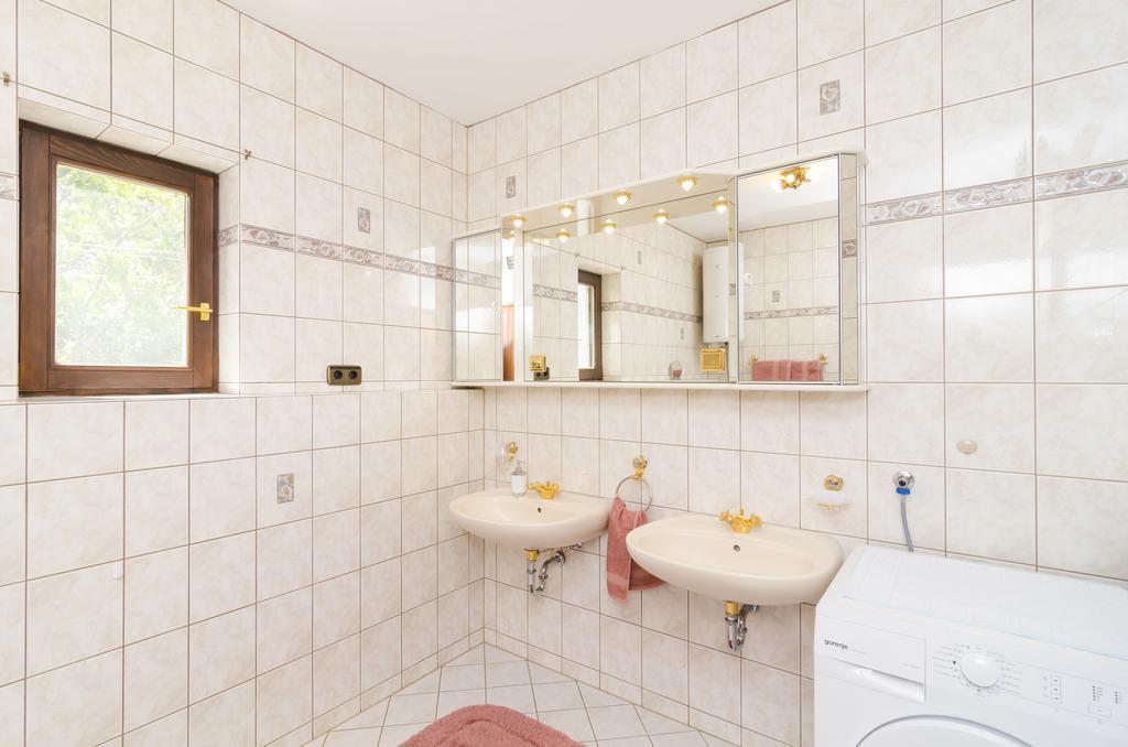 Apartment Nadine Okuklje Bagian luar foto